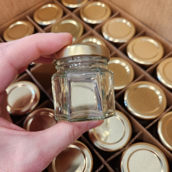 Mini Hexagon Glass Jars 1.5oz set of 24 NIB - Picture 2 of 3